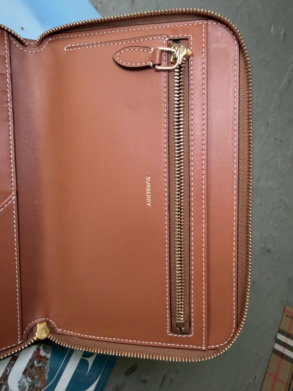 New BURBERRY Check Travel Wallet Long Wallet  inside zipper is damage - Picture 6 of 7